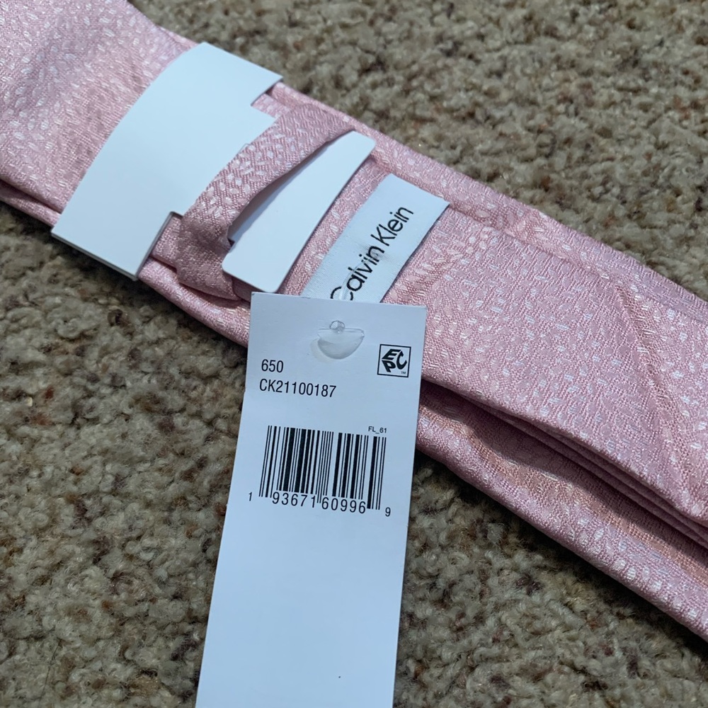 Calvin Klein Soft Pink Tie - Picture 2 of 3